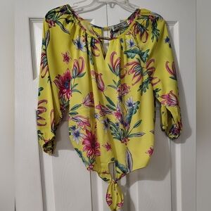 *NEW* Calypso Yellow Floral Tie-waist Top With Gold Detail V-notched Sz M